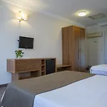 Melis Kusadası