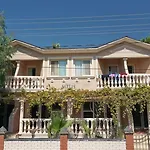 Melis Hotel